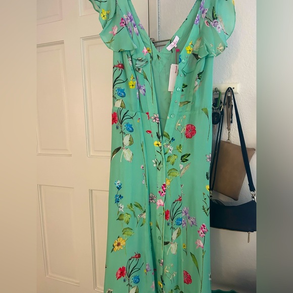 Gorgeous Spring Parker Dress - Picture 1 of 2